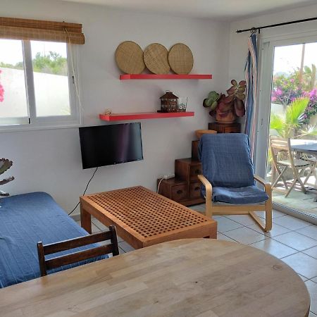Beautiful Small Bungalow, Amazing Views And Garden Famara Exteriör bild