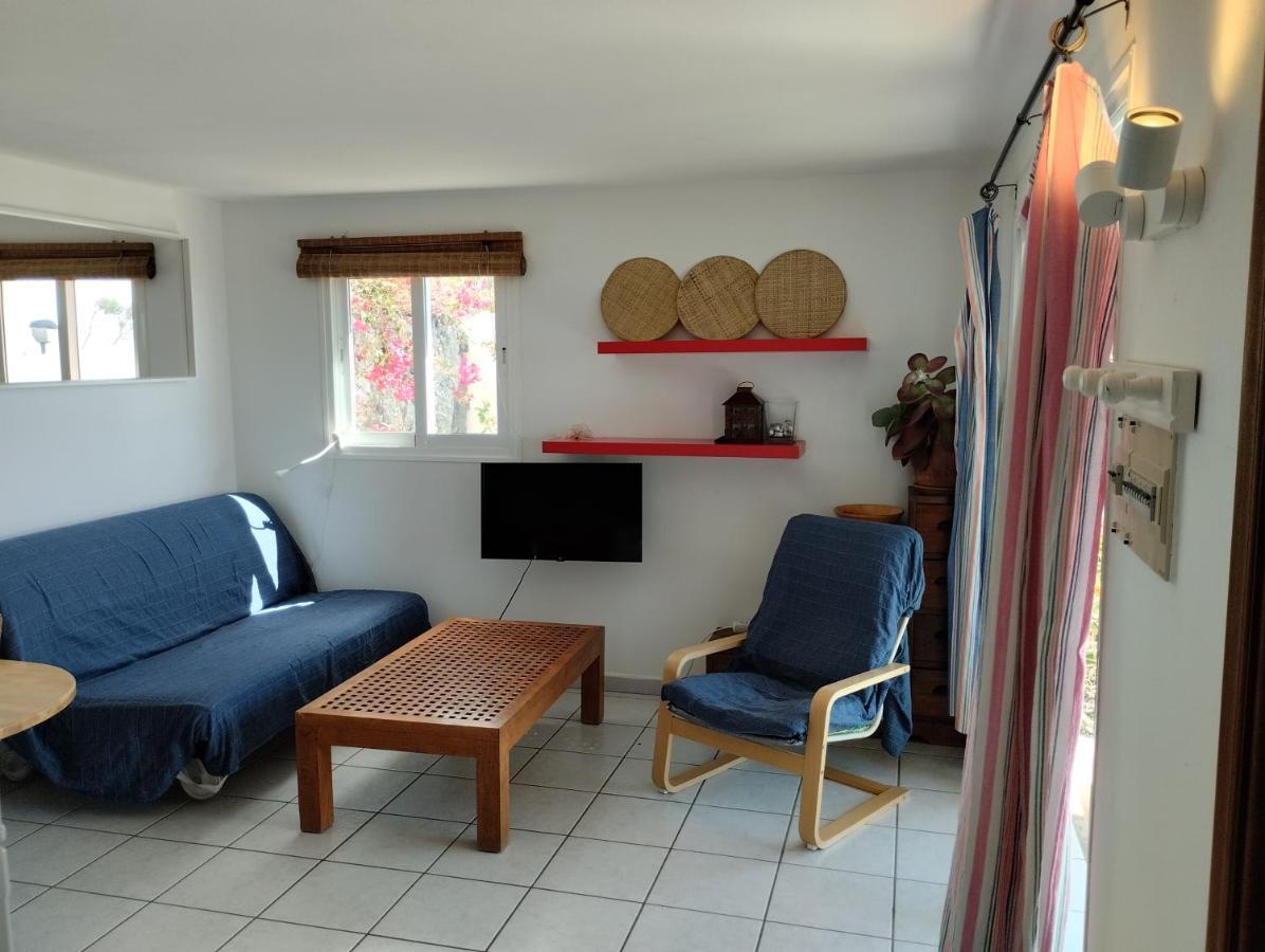 Beautiful Small Bungalow, Amazing Views And Garden Famara Exteriör bild